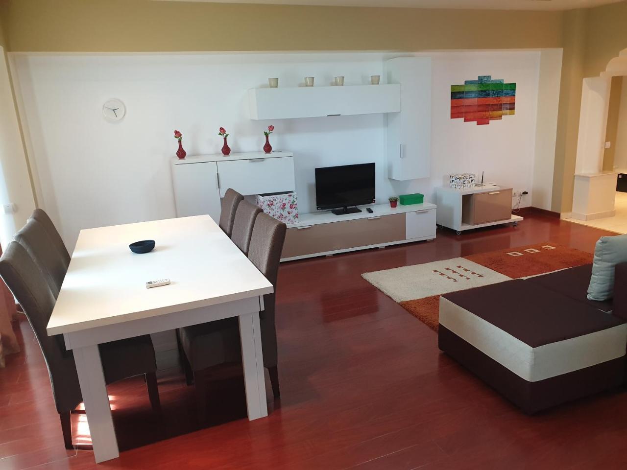 Divan Residence Apartments Bukares Bagian luar foto