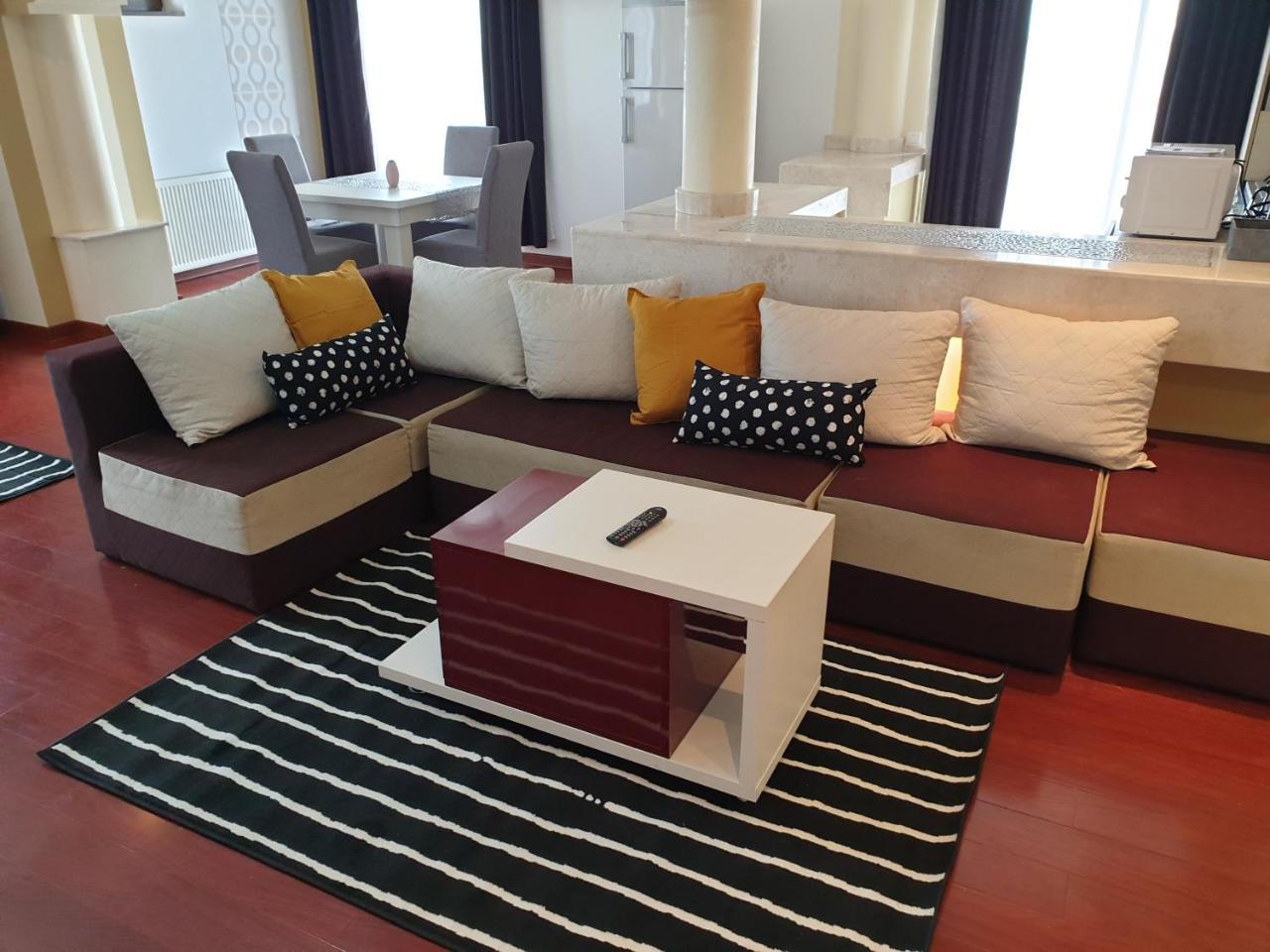 Divan Residence Apartments Bukares Bagian luar foto