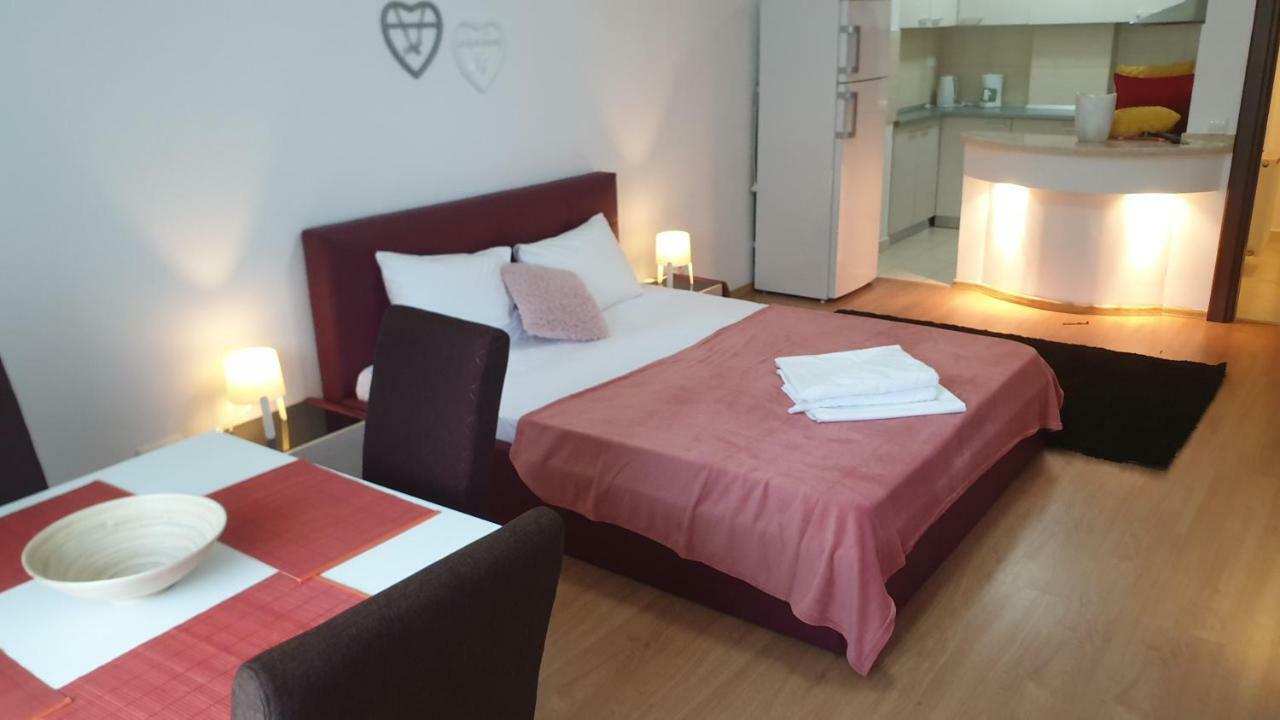 Divan Residence Apartments Bukares Bagian luar foto